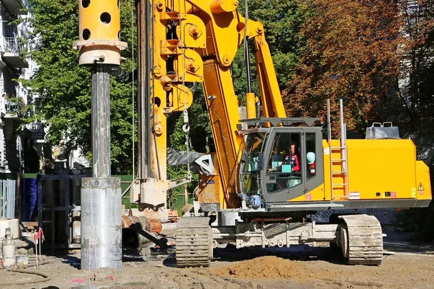 Microzoneamento Sísmico em Carapicuíba: Resposta de Terreno e Acelerações